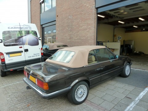 BMW E30, softtop Sonnenland beige (2)