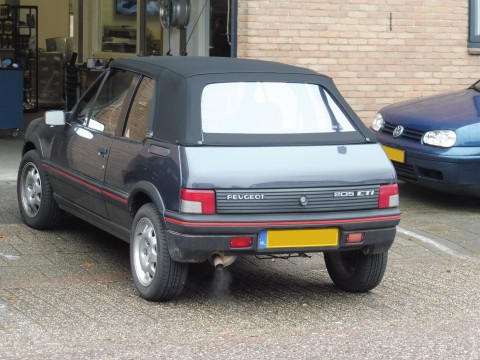 Peugeot 205 cabrio softtop Sonnenland A5 zwart