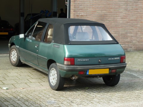 Peugeot 205 cabrio softtop Sonnenland A5 zwart (8)