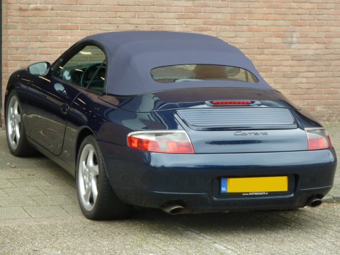 Porsche 996, softtop Sonnenland A5 blauw met glazen achterruit (4)