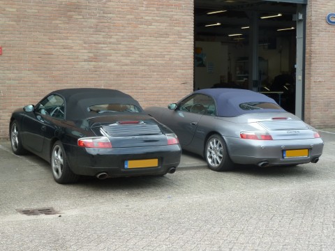 Porsche 996, softtop Sonnenland A5 zwart & blauw met glazen achterruit