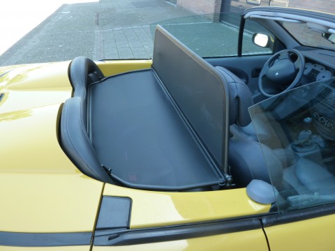 Renault Megane cabrio 1997-2003 windscherm (1)