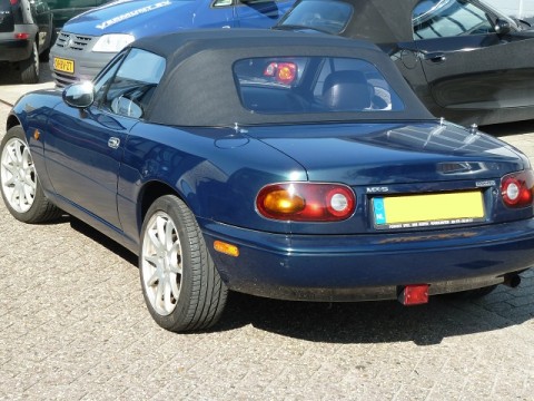 Cabriokap Mazda MX5 NA   budget vinyl zwrt ruitpvc