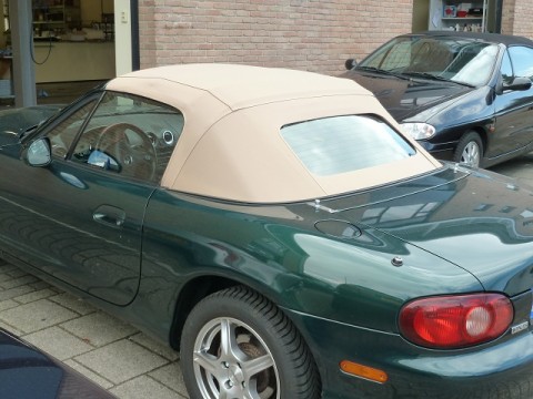 Softtop Mazda MX5 NB stof beige, glazen verw. ruit