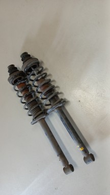 Schokdemperpoten achterzijde Golf 3 & 4 cabriolet