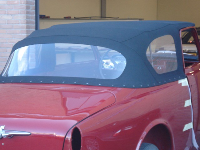 Volvo Cabrio, eigenbouw klant, cabriokap Sonnenland Classic zwart