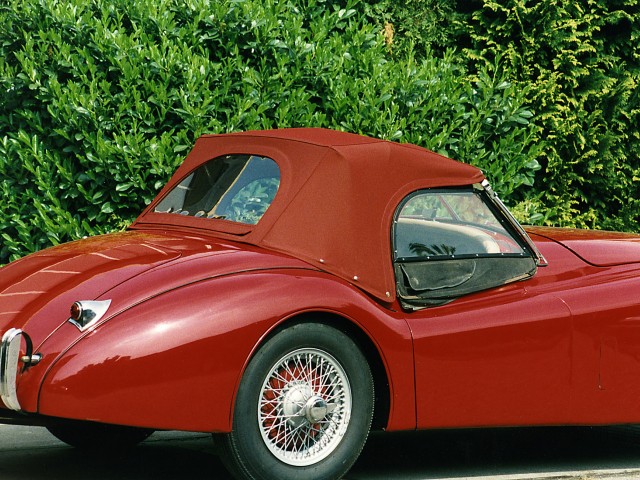Jaguar XK 120 Roadster, softtop Sonnenland Classic rood met verwisselbare achterruit