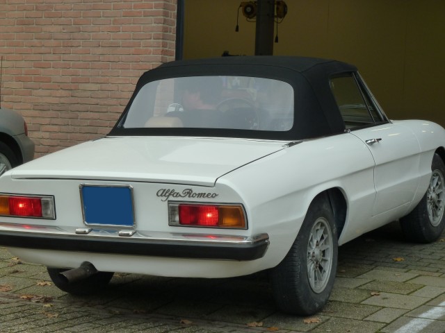 Alfa Romeo Spider / softtop Sonnenland A5 zwart