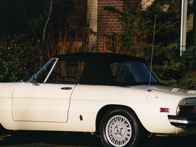 Alfa Romeo Spider, softtop Sonnenland A5 zwart