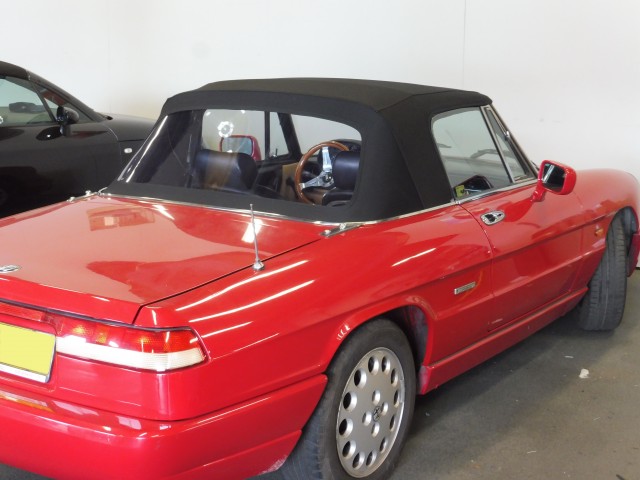 Alfa Romeo Spider softtop Sonnenland A5 zwart (14)