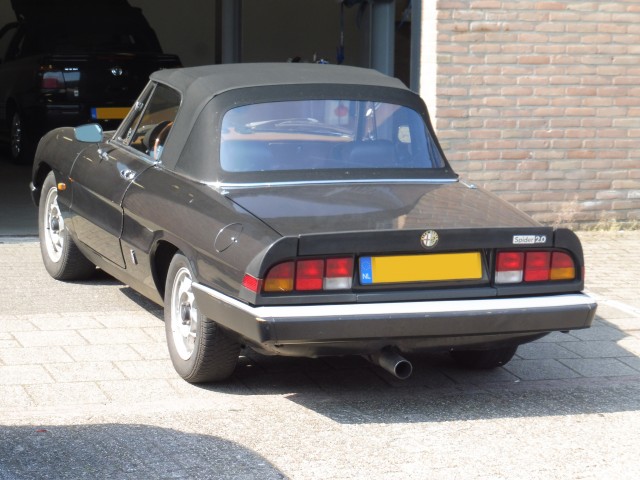 Alfa Romeo Spider softtop Sonnenland A5 zwart (1)