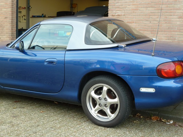 Mazda MX5 NB, hardtop origineel (1)