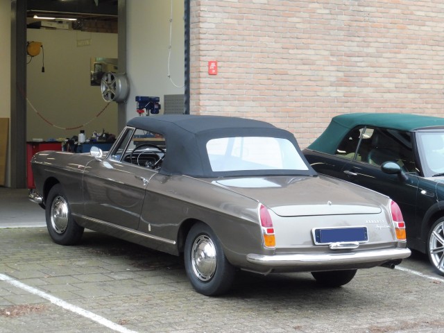 Peugeot 404 Cabriolet, cabriokap tailor-made Sonnenland Classic