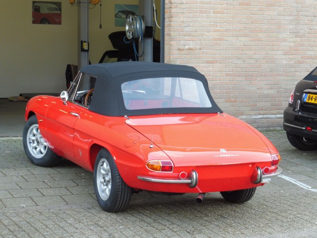 Alfa Romeo Duetto Spider, softtop Twillfast zwart